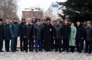 В Горно-Алтайске почтили память сотрудников ОВД, погибших при исполнении служебных обязанностей