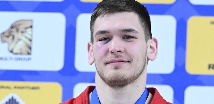 Спортсмен с Алтая примет участие в чемпионате мира по самбо