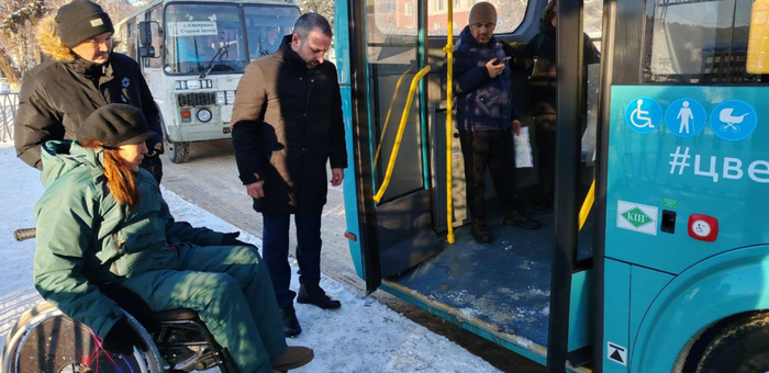 В Горно-Алтайске проверили доступность автобусов для маломобильных жителей