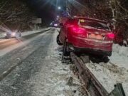 Пьяный водитель устроил ДТП на объездной: иномарка налетела на барьерное ограждение Пьяный водитель устроил ДТП на объездной: иномарка налетела на барьерное ограждение