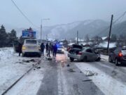 Три человека пострадали в столкновении двух иномарок в Элекмонаре Три человека пострадали в столкновении двух иномарок в Элекмонаре
