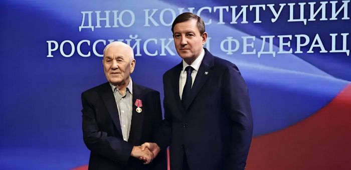 Жители республики получили госнаграды в честь Дня Конституции