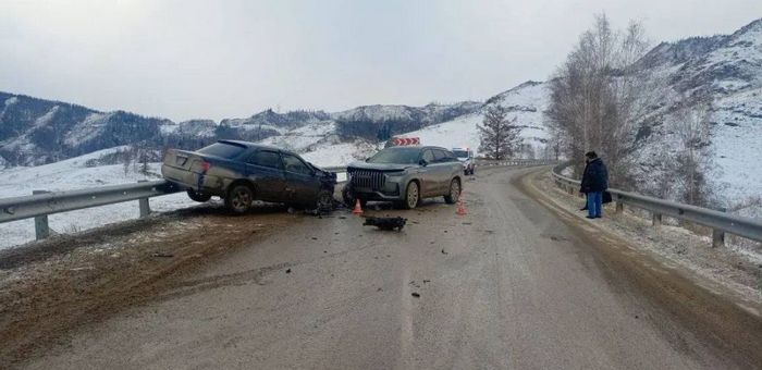 В столкновении двух автомобилей в Онгудайском районе пострадала пожилая женщина