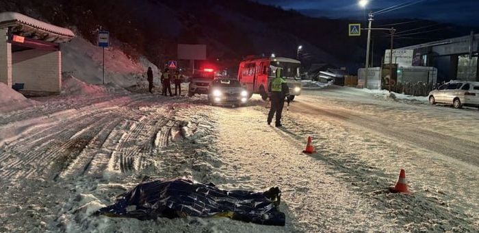 Мусоровоз насмерть сбил кондуктора в Горно-Алтайске