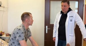 Андрей Турчак навестил в госпитале участников СВО из Республики Алтай