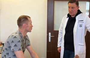 Андрей Турчак навестил в госпитале участников СВО из Республики Алтай