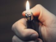 Пьяный рецидивист попытался сжечь собутыльника На Алтае пьяный сельчанин пытался сжечь знакомого