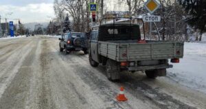 «Вот так встреча»: в Горно-Алтайске столкнулись автомобили из Чемальского района «Вот так встреча»: в Горно-Алтайске столкнулись автомобили из Чемальского района