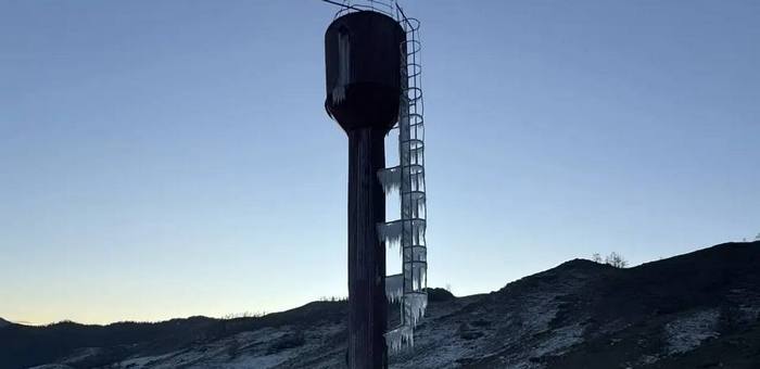 Аварийную водонапорную башню отремонтируют в Усть-Кане