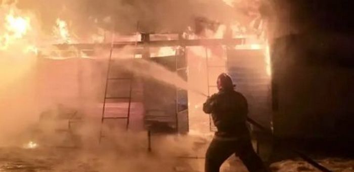Крупный пожар произошел в Черге: горел жилой дом
