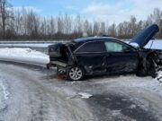 Три автомобиля столкнулись на въезде в республику, пострадали два человека