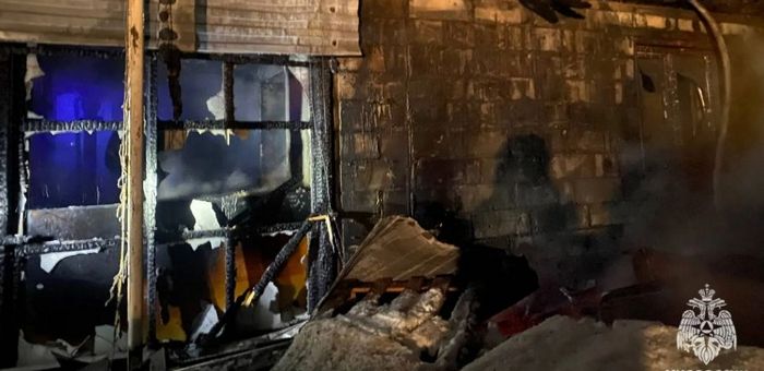 Пожар в Майме: горел двухквартирный дом