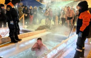 Крещенские купания в Республике Алтай проходят без происшествий