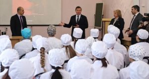 Студенты медицинского колледжа поедут работать в госпитали ЛНР Студенты медицинского колледжа поедут работать в госпитали ЛНР