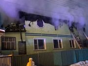 Двухэтажный дом горел в Горно-Алтайске
