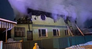 Двухэтажный дом горел в Горно-Алтайске