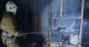 За сутки произошло два пожара: в Горно-Алтайске горел дом, в Камлаке – баня
