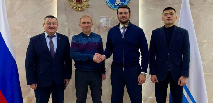 В Республике Алтай разработают проект легкоатлетического манежа в Майме