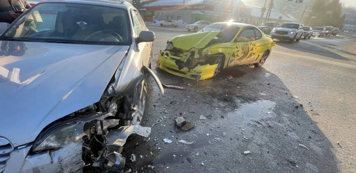 Молодая сельчанка устроила ДТП с двумя иномарками в Горно-Алтайске