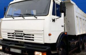 В Горно-Алтайске пьяный рецидивист угнал КАМАЗ у своего родственника