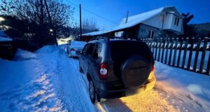 Пьяный подросток угнал автомобиль и уснул за рулем Пьяный подросток угнал автомобиль и уснул за рулем