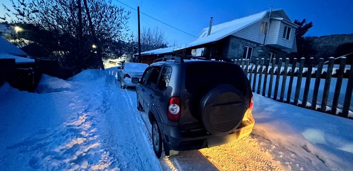 Пьяный подросток угнал автомобиль и уснул за рулем