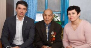 В Горно-Алтайске ветерана войны Анатолия Пилюгина поздравили с 95-летием
