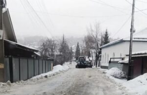 «Кашу» и лужи с дорог Горно-Алтайска должны убрать до похолодания