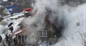 Пожар в двухквартирном доме произошел в Горно-Алтайске