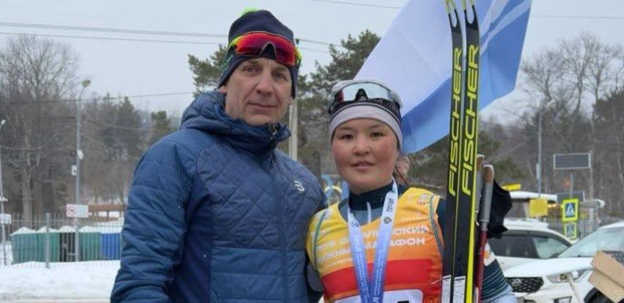 Арина Кусургашева победила в Сахалинском лыжном марафоне