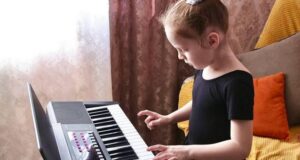 Андрей Турчак исполнил новогоднюю мечту юной жительницы Элекмонара