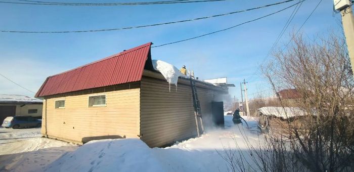 В Горно-Алтайске горел магазин