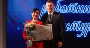 Работников культуры наградили в Республике Алтай Работников культуры наградили в Республике Алтай