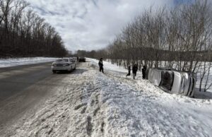 «Тойота» перевернулась у Черемшанки, пострадали 21-летняя девушка и подросток
