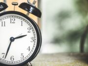 Стало известно, сколько времени жители Алтая тратят на сон