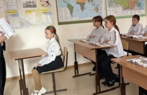 В Республике Алтай продолжается прием заявок на участие в программе «Земский учитель»