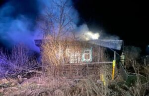 За сутки на Алтае произошло два пожара: горели баня и дом