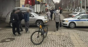 11-летний велосипедист врезался в Nissan X-Trail в Горно-Алтайске 11-летний велосипедист врезался в Nissan X-Trail в Горно-Алтайске