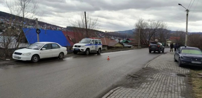 5-летний ребенок попал под машину и в больницу в Горно-Алтайске