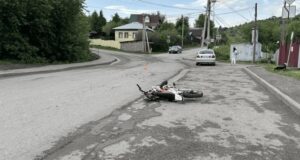 На Алтае в трех ДТП с мотоциклами пострадали четверо подростков На Алтае в трех ДТП с мотоциклами пострадали четверо подростков
