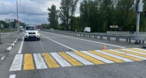 На въезде в Республику Алтай «Лада» сбила велосипедиста из Магаданской области На въезде в Республику Алтай «Лада» сбила велосипедиста из Магаданской области