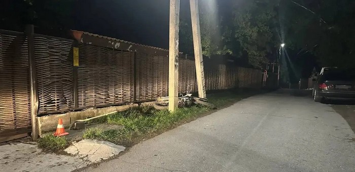 Подросток решил покатать девушку на мотоцикле и устроил ДТП, оба попали в больницу