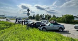 Автоледи из Санкт-Петербурга устроила ДТП с пострадавшими в Майме Автоледи из Санкт-Петербурга устроила ДТП с пострадавшими в Майме