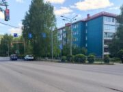 Автоледи на «Лексусе» въехала в автобус, пострадала кондуктор Автоледи на «Лексусе» въехала в автобус, пострадала кондуктор