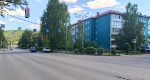 Автоледи на «Лексусе» въехала в автобус, пострадала кондуктор Автоледи на «Лексусе» въехала в автобус, пострадала кондуктор