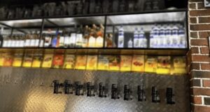 Владелец бара заплатит крупный штраф за торговлю «паленым» алкоголем