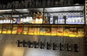 Владелец бара заплатит крупный штраф за торговлю «паленым» алкоголем