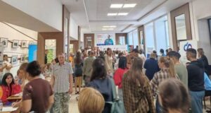 Ярмарку вакансий в Горно-Алтайске посетили более 600 человек Ярмарку вакансий в Горно-Алтайске посетили более 600 человек