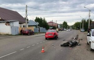 Мотоциклист госпитализирован после тройного ДТП в Горно-Алтайске