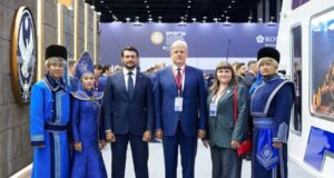 Заслуженные артисты Республики Алтай выступили на ПМЭФ-2026 21223908151